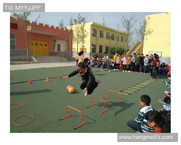 足球明星小学生的梦想与奋斗之路展现青春活力与运动精神的精彩瞬间